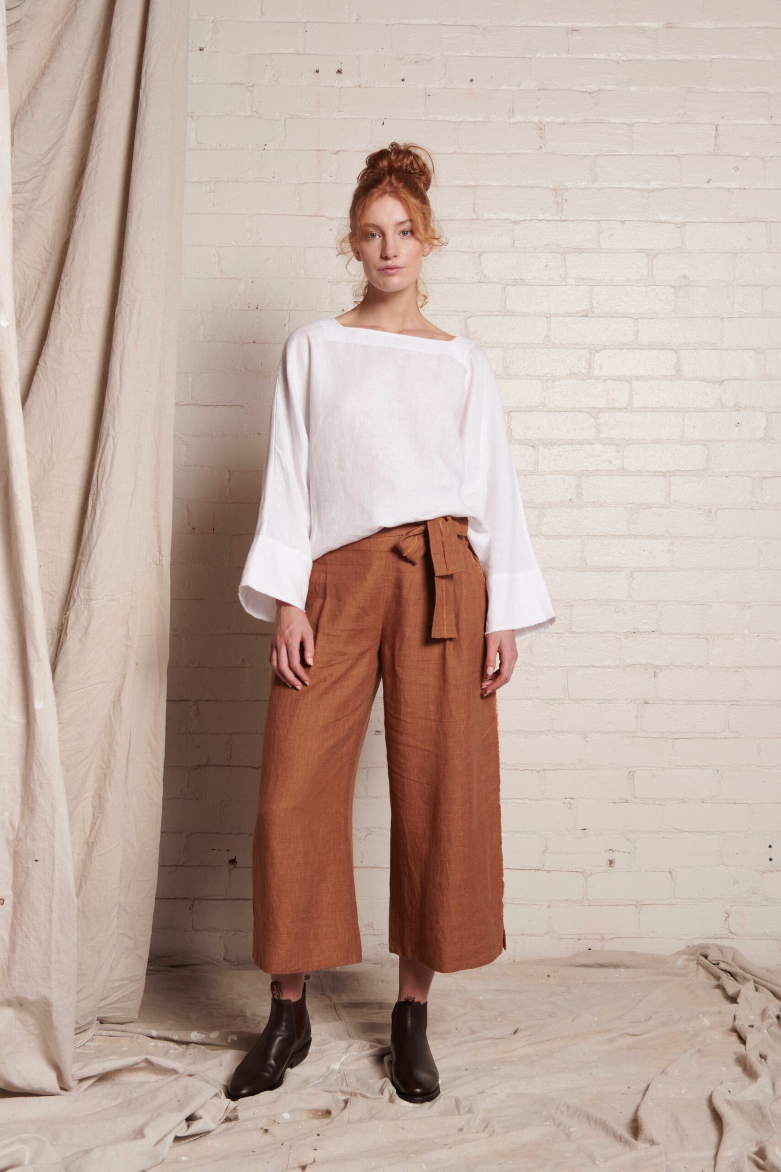 Tomgood Top White and Mata Crop Pant - Fray Detail Bronze_11795_